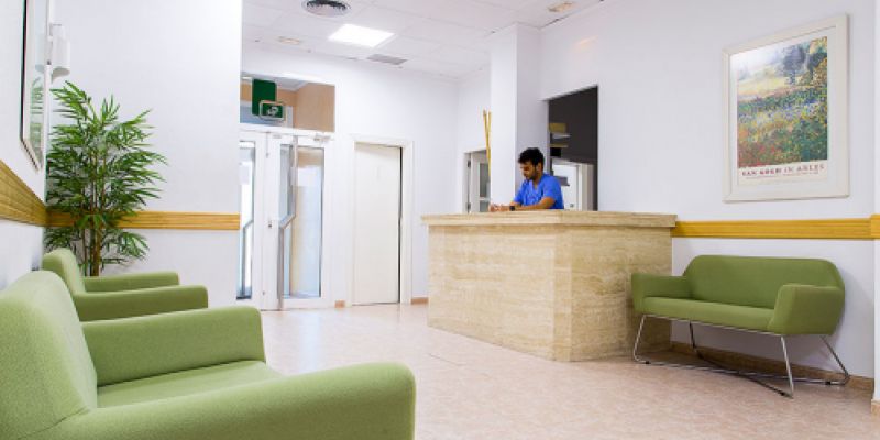 Sala de espera de la clínica